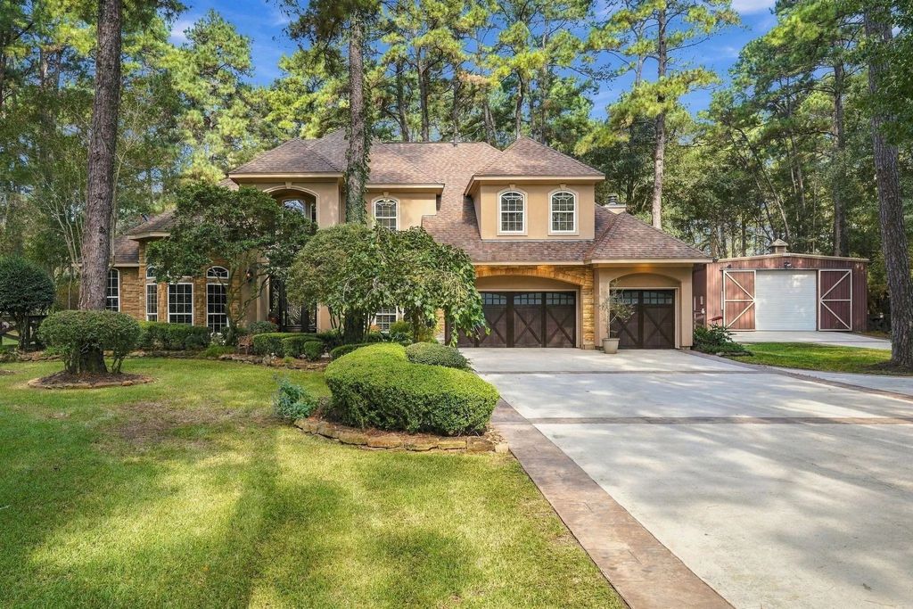 15018 Timbershire Court, Magnolia