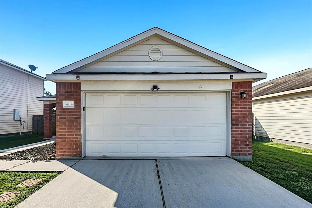 4214 Pecos River Drive, Spring