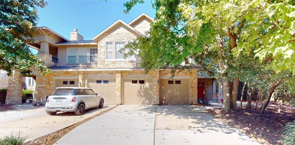 21 Scarlet Woods Court, The Woodlands