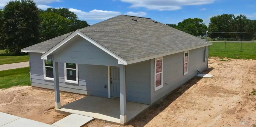 1041 Zero Street, Hempstead