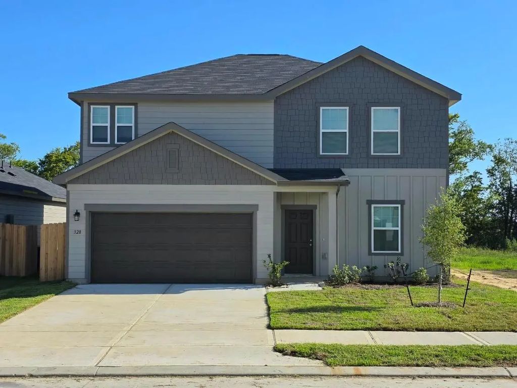 328 Stone Crossing Drive, Liberty