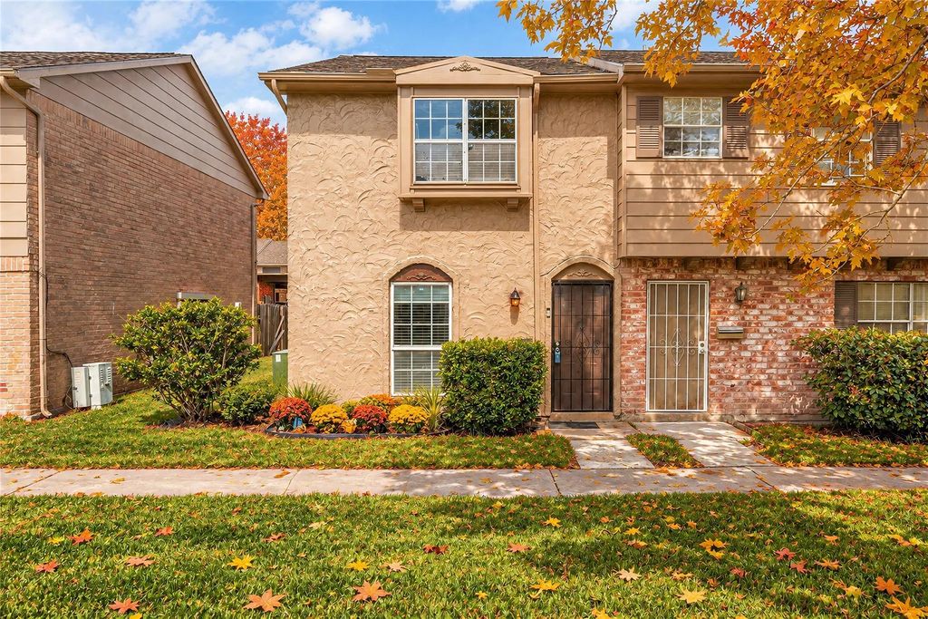 7272 Crownwest Street 7272, Houston