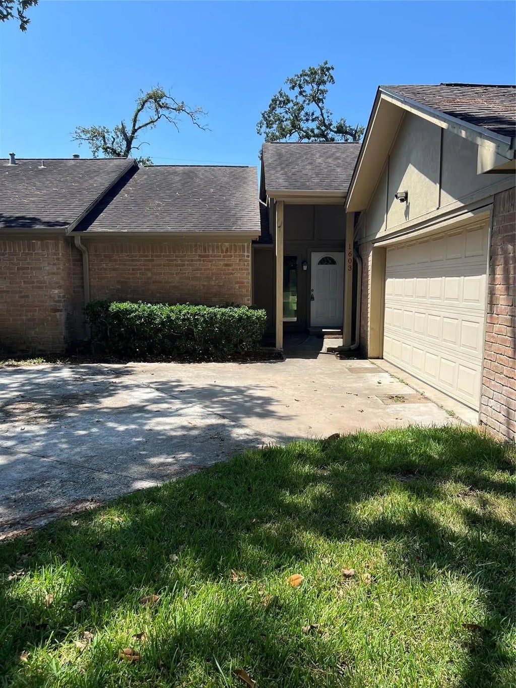 1603 Chestnut Ridge, Kingwood