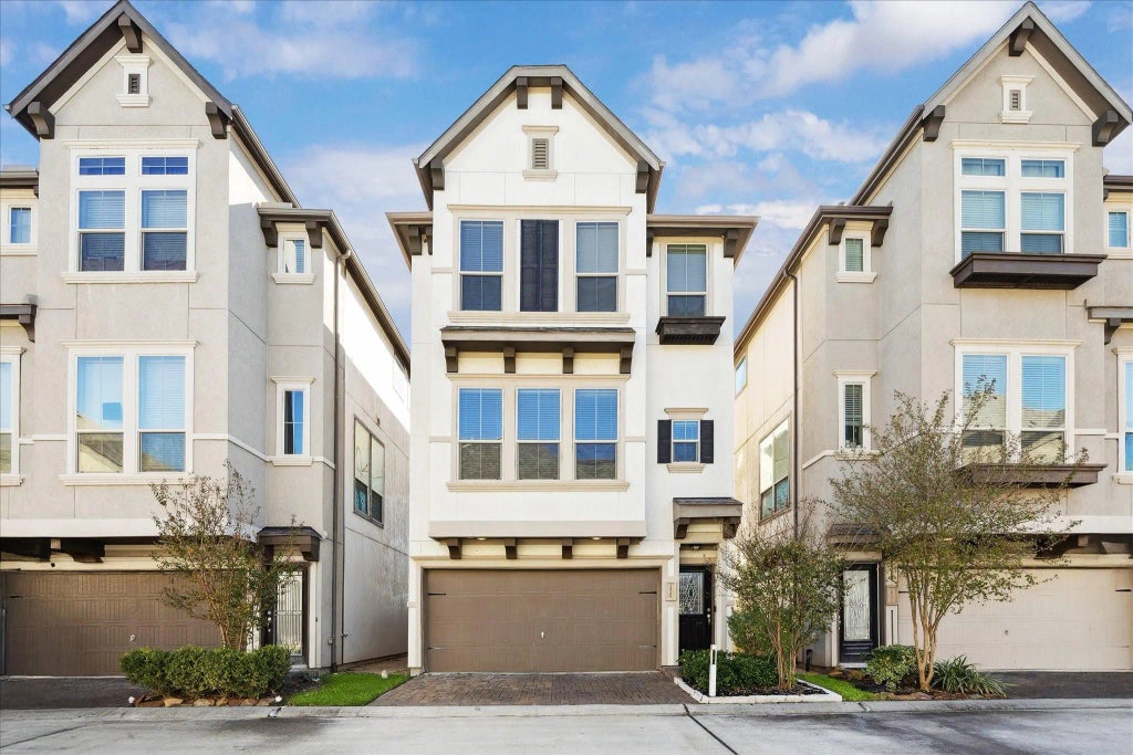 10709 Madden Oaks Place, Houston