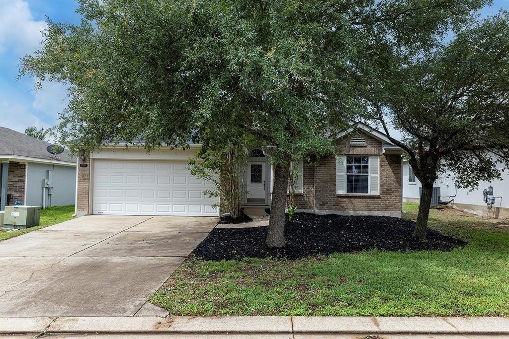 15104 Meredith Lane, College Station