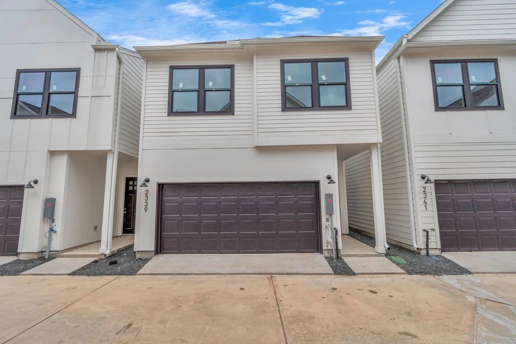 2339 Hoskins Drive, Houston