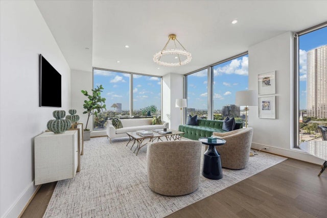 5656 San Felipe Street 1205, Houston