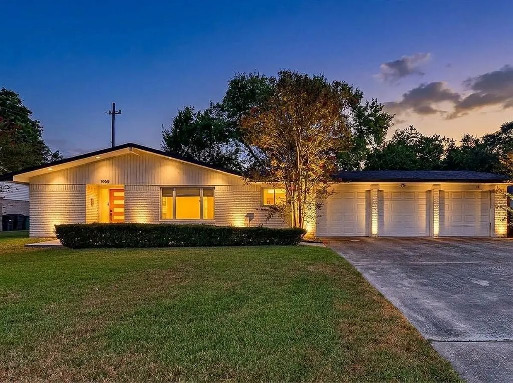 9906 Cliffwood Drive, Houston