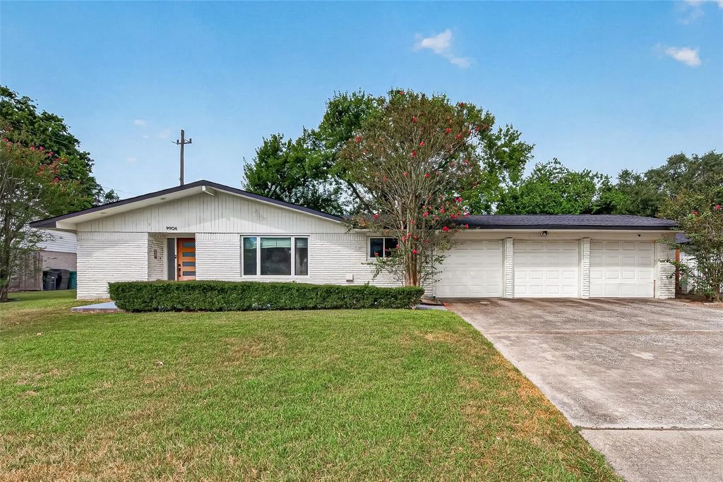9906 Cliffwood Drive, Houston