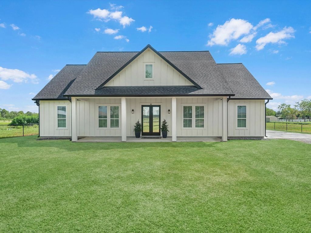 15926 Bohemian Hall Road, Crosby