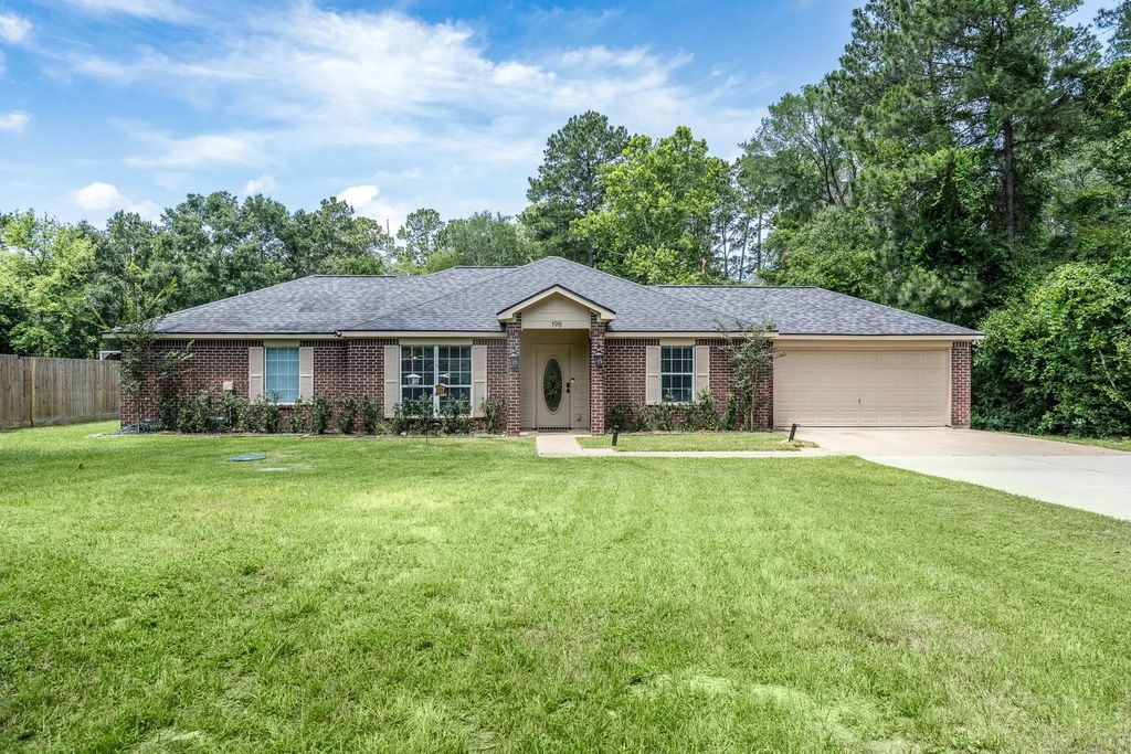 198 Oak Hollow Boulevard, Magnolia