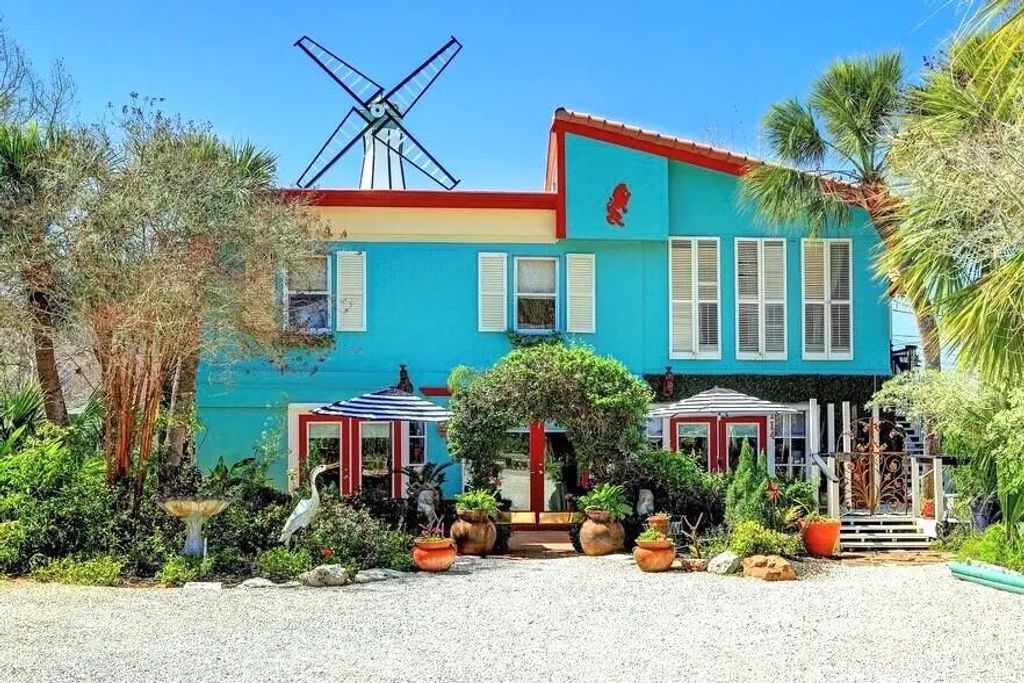 114 5th Street, San Leon