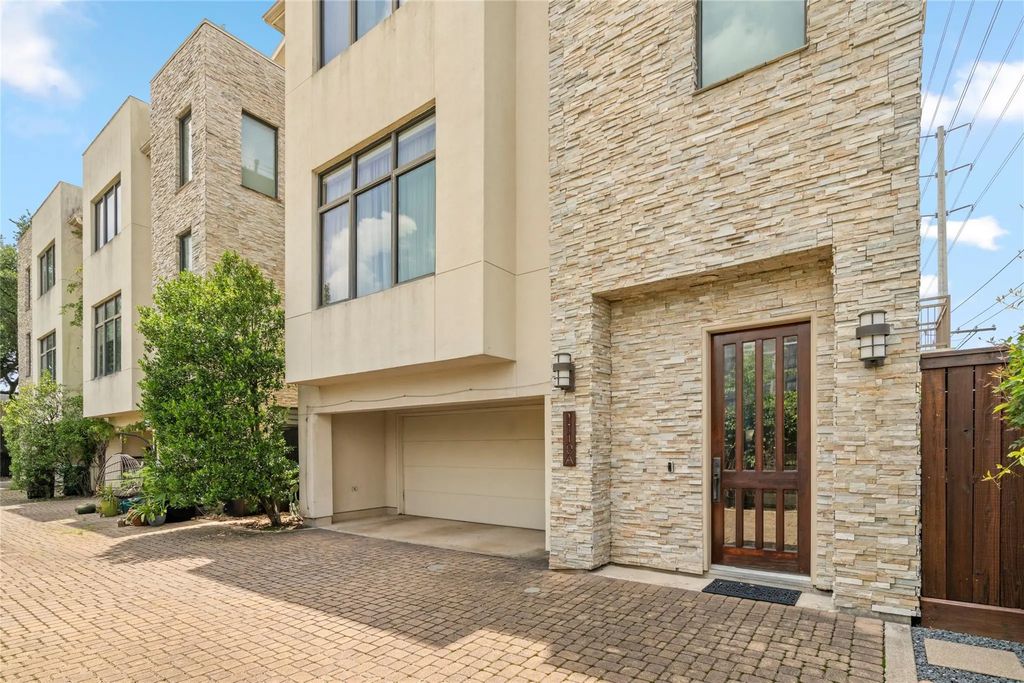 1110 Autrey Street A, Houston