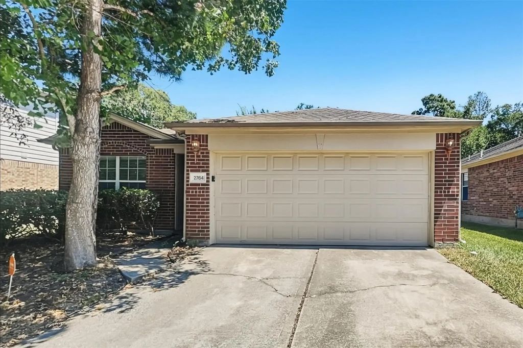 2764 Woodspring Forest Drive, Houston