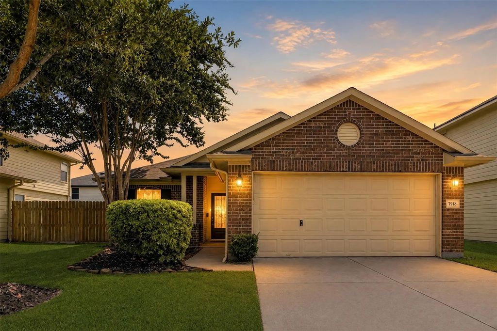 7918 Cardinal Landing Lane, Cypress