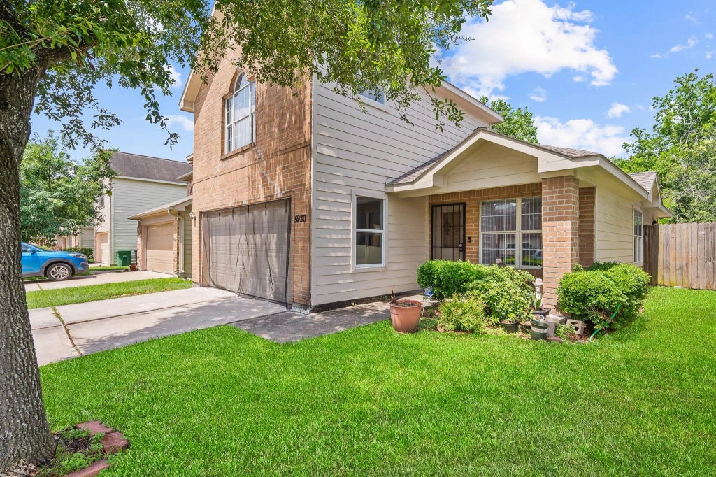 5930 Santa Bernadetta, Houston