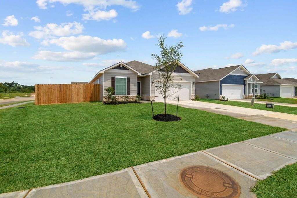 701 Jasmine Ridge Lane, Waller