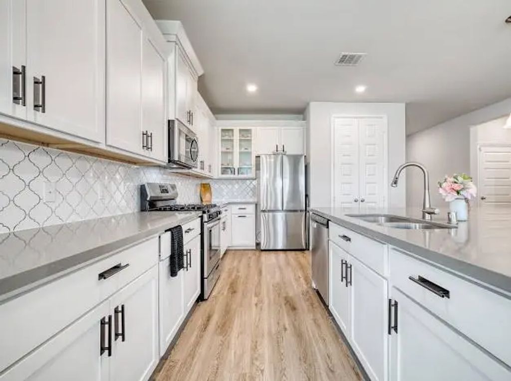 11802 Autumn Leaf Drive, Mont Belvieu