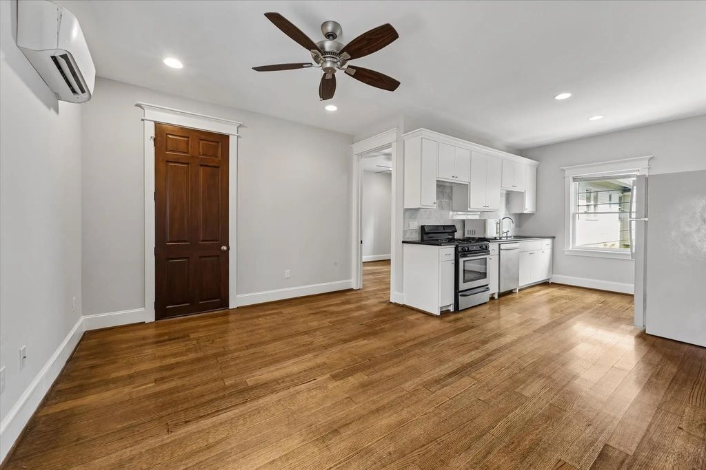 1638 Harvard Street, Houston