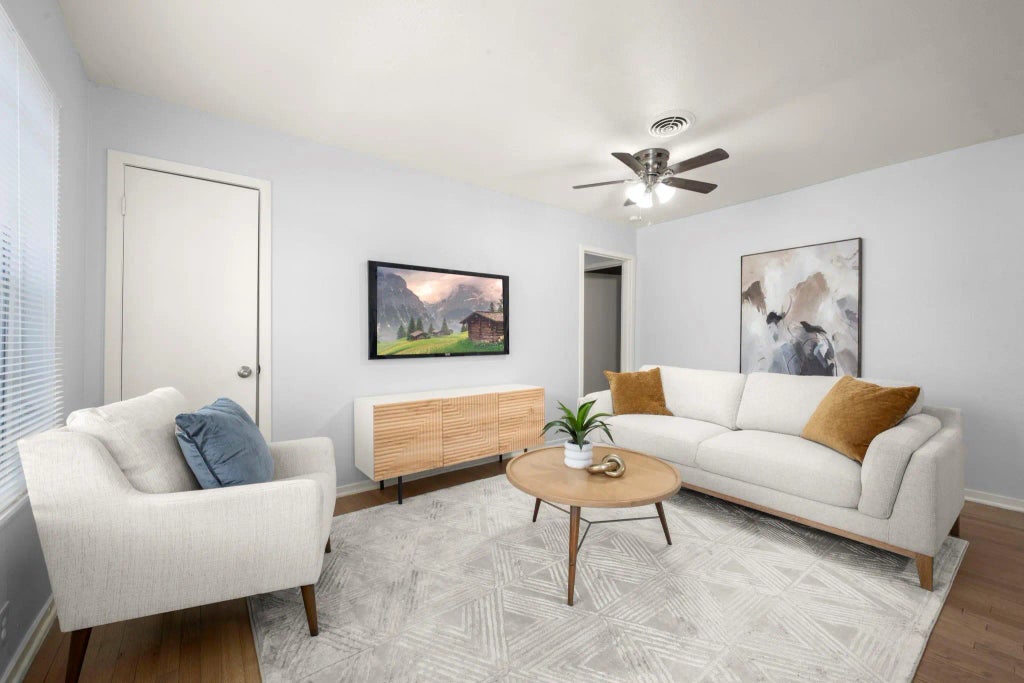 4326 Akard Street, Houston