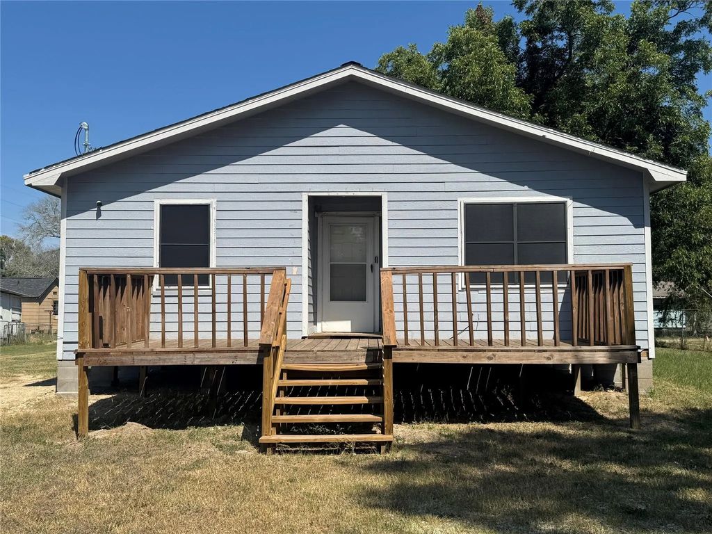 505 Palacios Street, El Campo