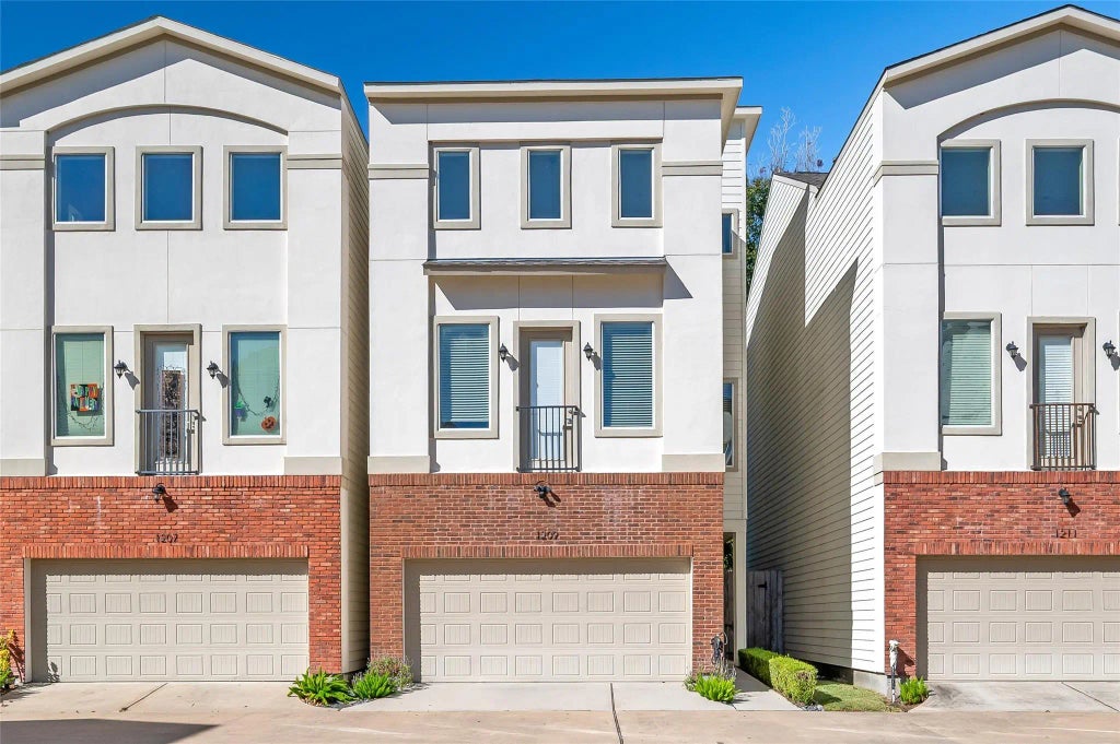 1209 Cedarpost Tree Springs Place, Houston