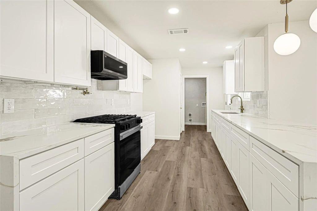 11102 Sagecanyon Drive, Houston