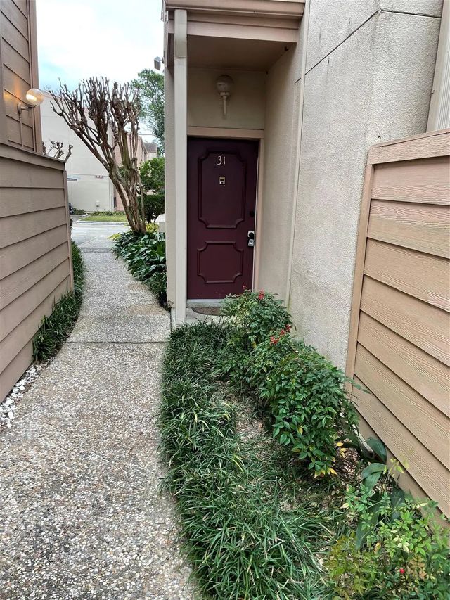 2125 Augusta Drive 31, Houston