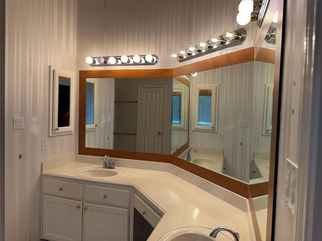 4319 Greystone Way, Sugar Land