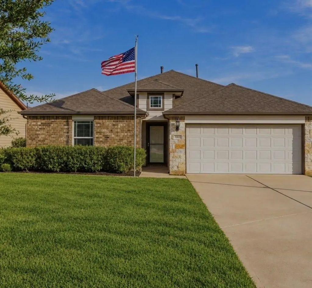 12408 Southern Trail Court, Magnolia