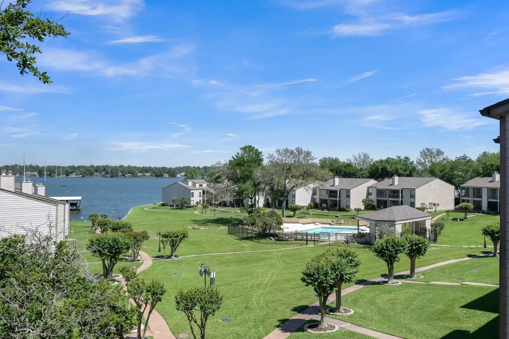 301-building D Lakeview Terrace, Conroe