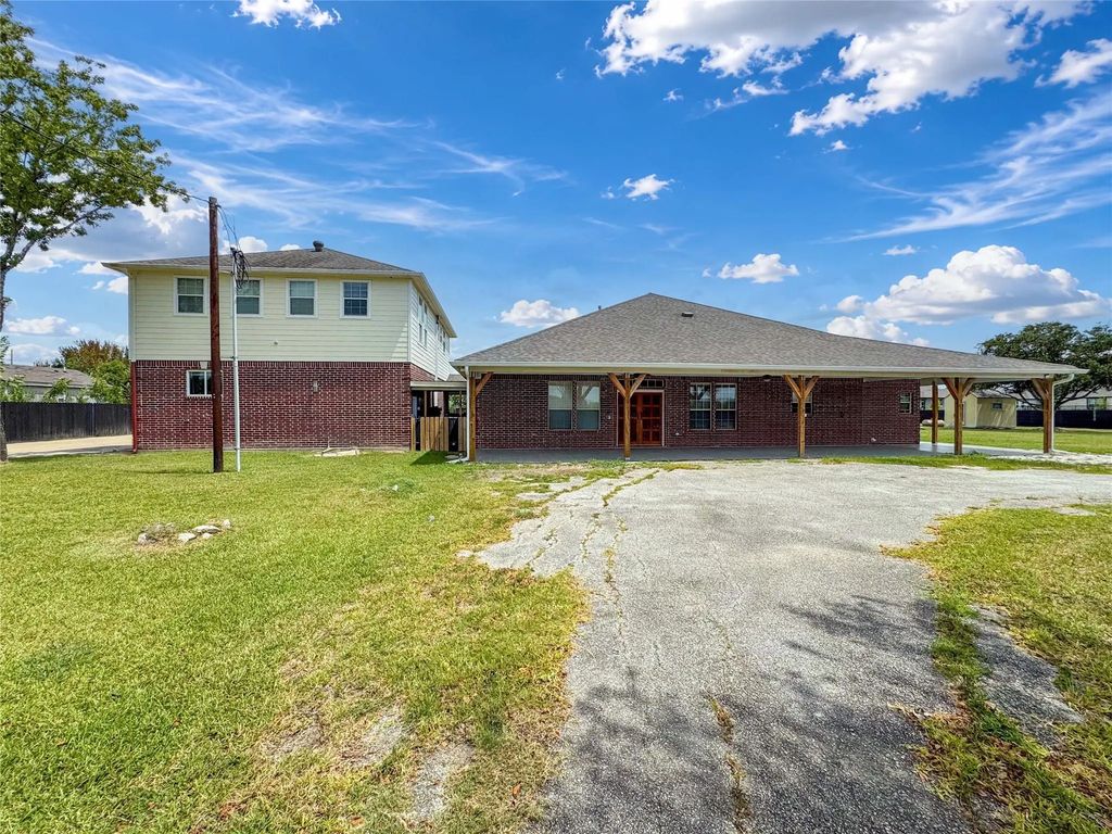 3115 County Road 58, Manvel