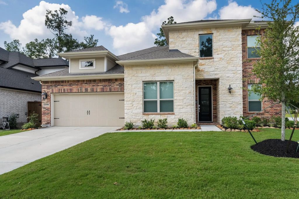 22014 Gateway Arch Drive, Porter
