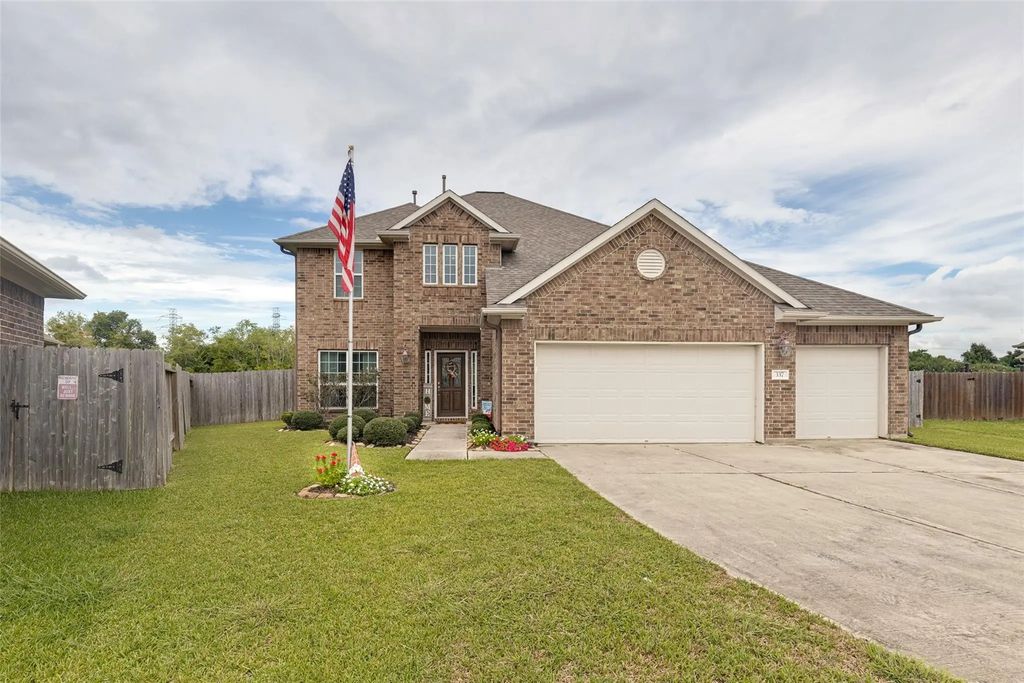 337 Burgundy Drive, Alvin