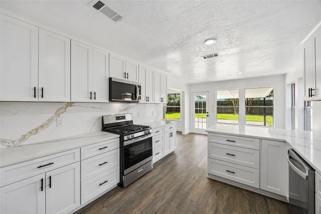 23527 Cansfield Way, Katy