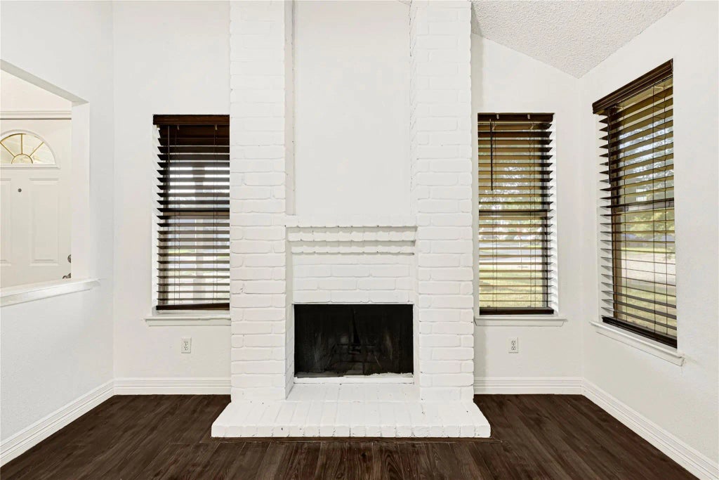 3103 Clear Wing Street, Spring