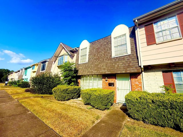 11451 Beechnut St, Houston