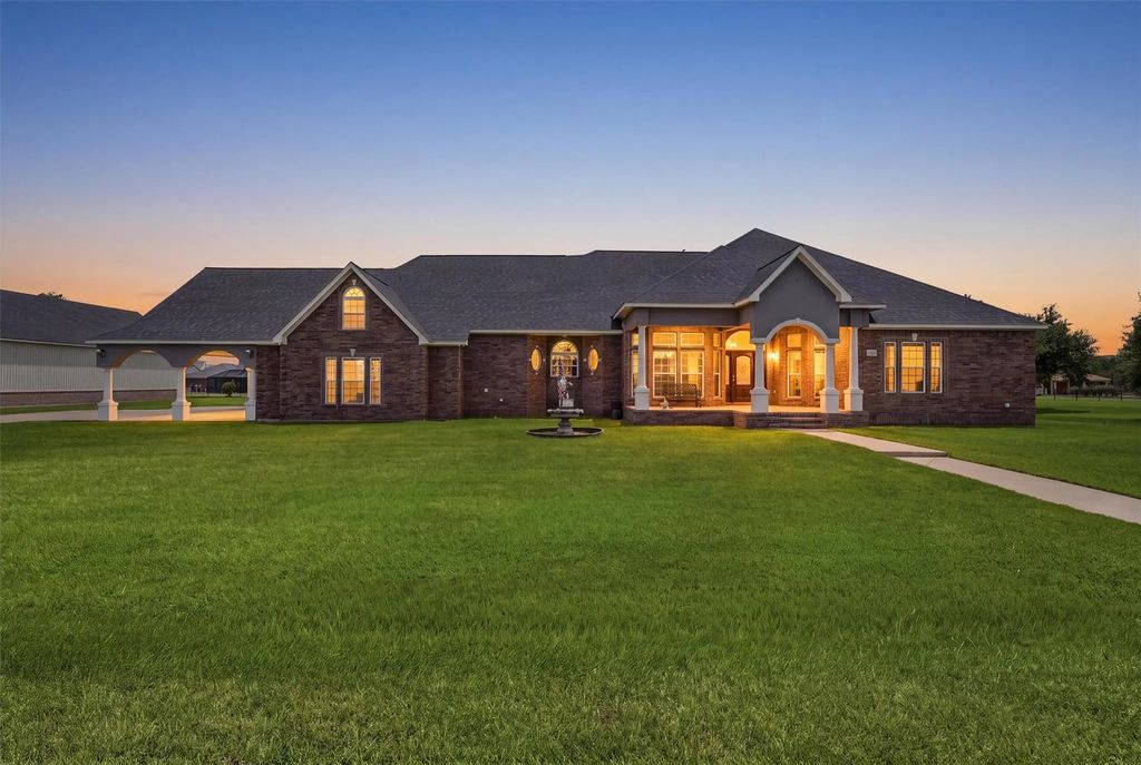 9018 Water Point Drive, Beach City