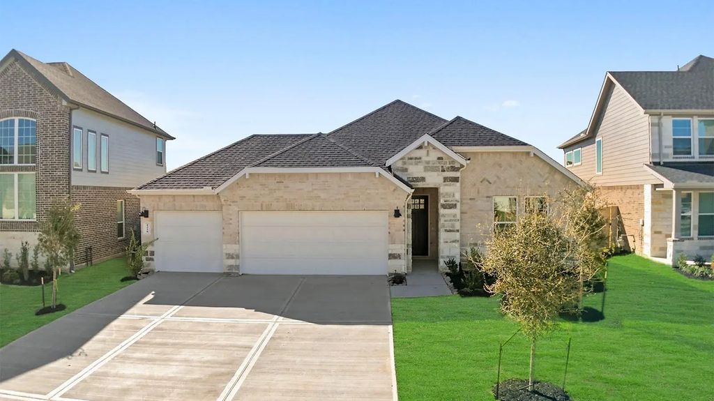 2811 Mackinac Bay Drive, Texas City