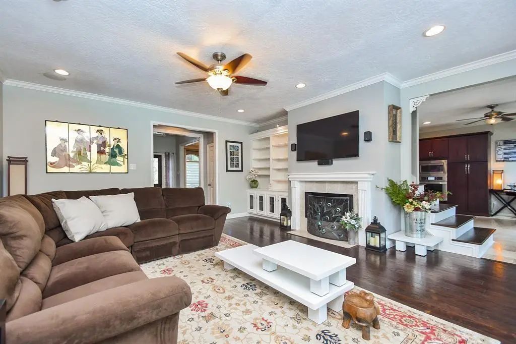 7103 Adobe Meadows Court, Sugar Land