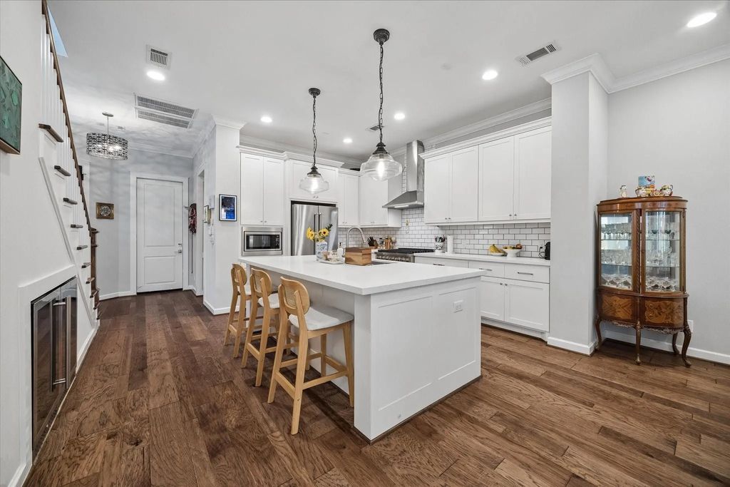118 E 27th Street B, Houston