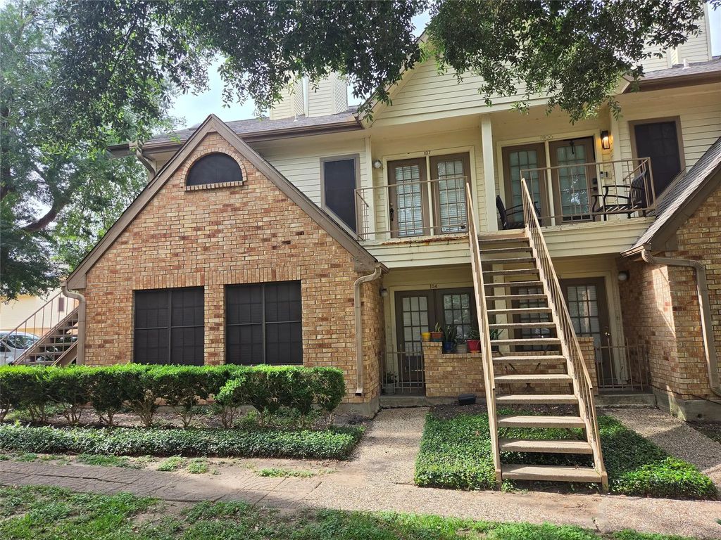2425 Holly Hall Street 107, Houston