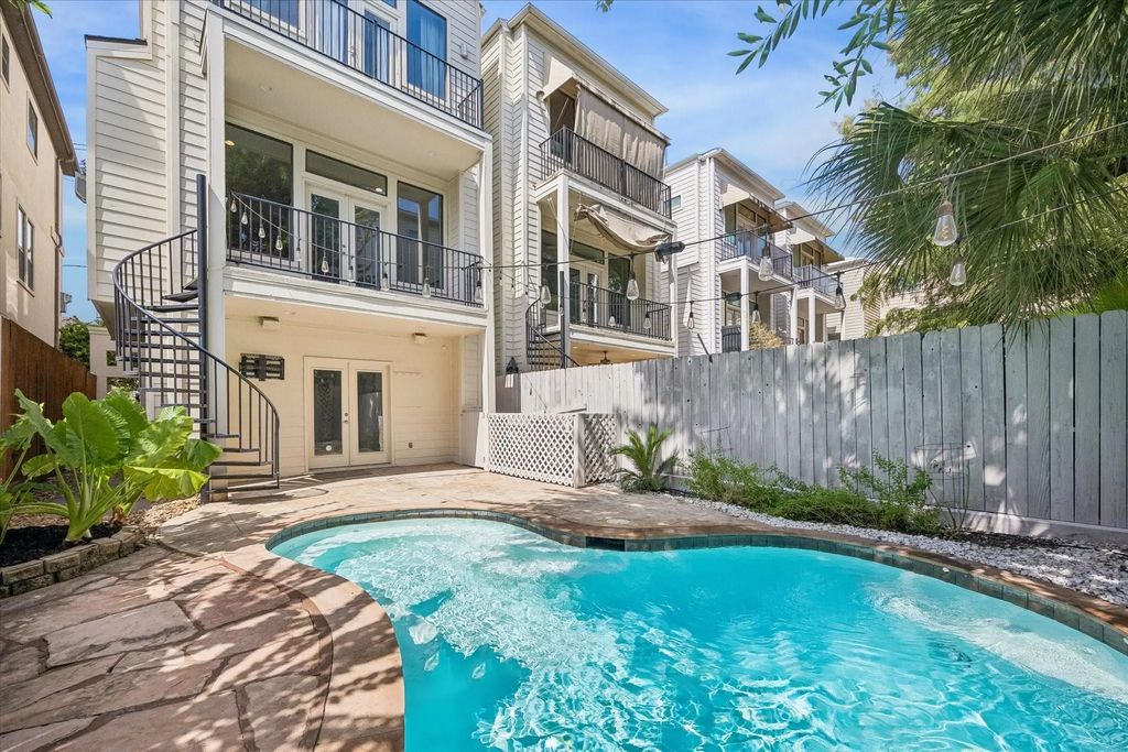 512 Asbury Street, Houston