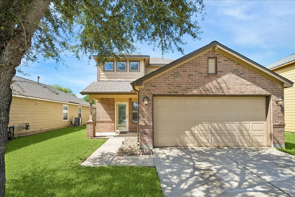 223 Sunset Colony Drive, Rosharon