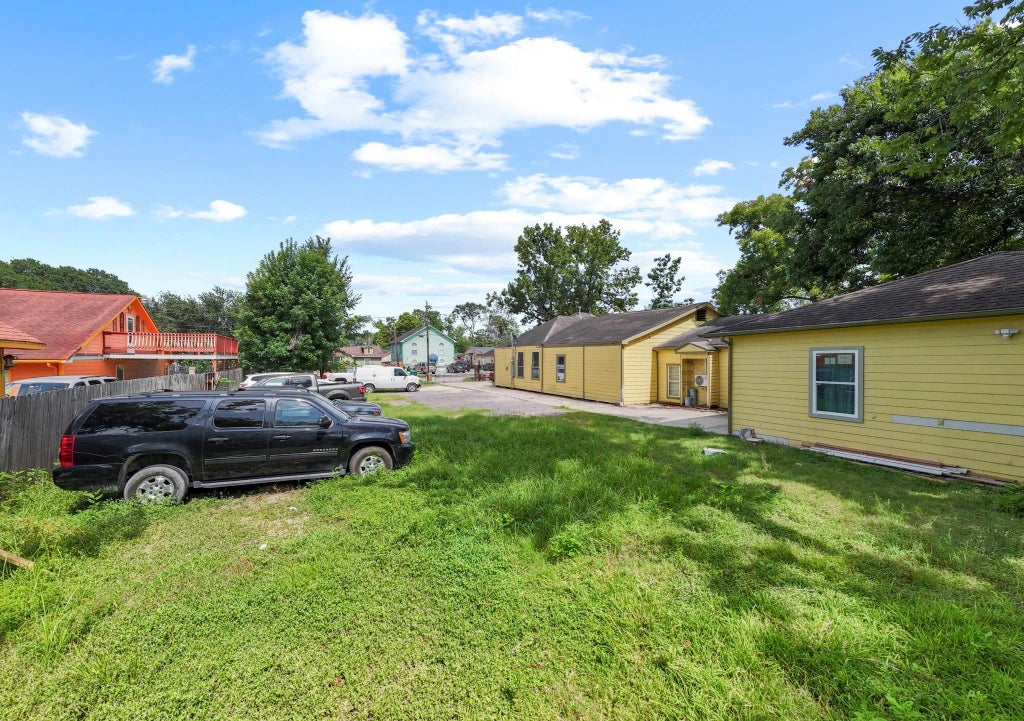 Appleton St, Houston