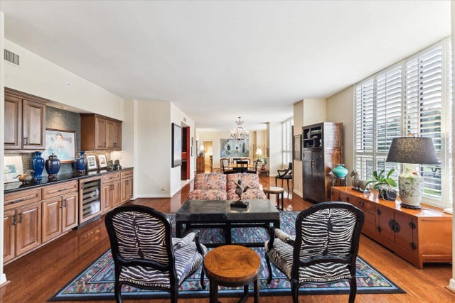 5110 San Felipe Street 36/37w, Houston