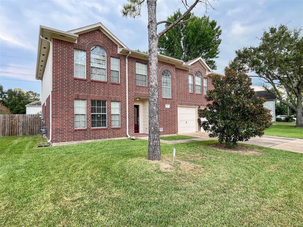 8907 Emerald Heights Lane, Houston