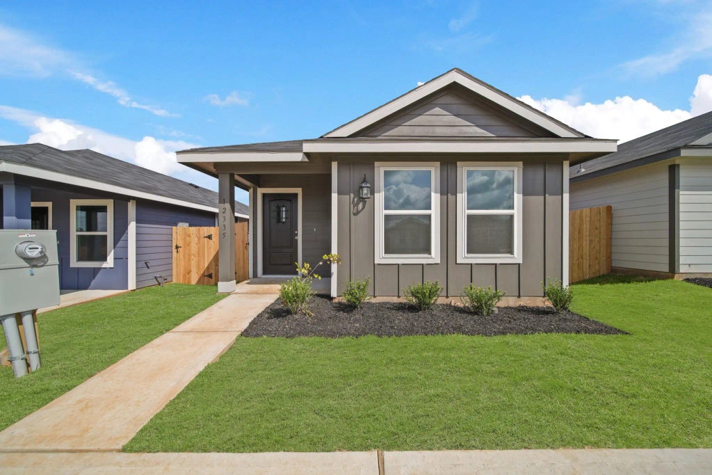 12335 Sword Point Court, Willis