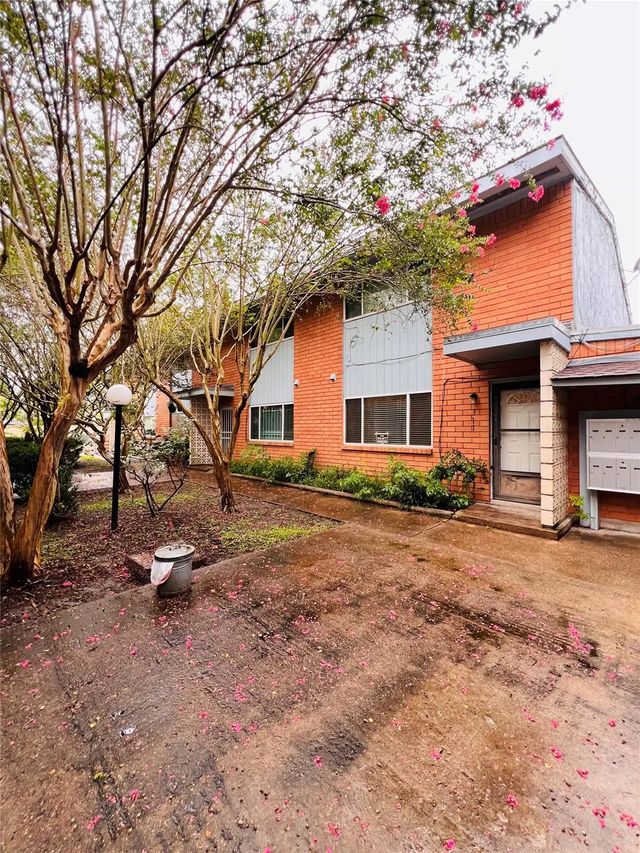 5538 Holly Street 311, Houston
