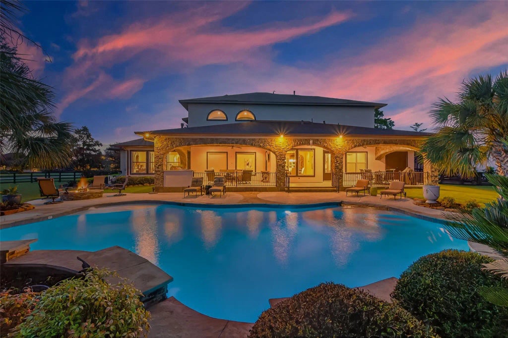 14 Royal King Road, Tomball